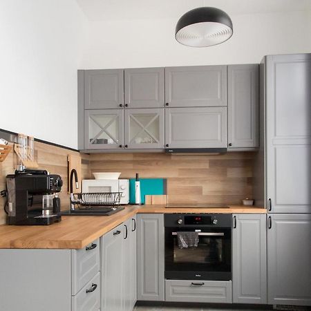 Апартаменти Apartament Magia Miasta Єленя-Ґура Екстер'єр фото