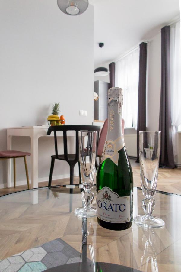 Апартаменти Apartament Magia Miasta Єленя-Ґура Екстер'єр фото