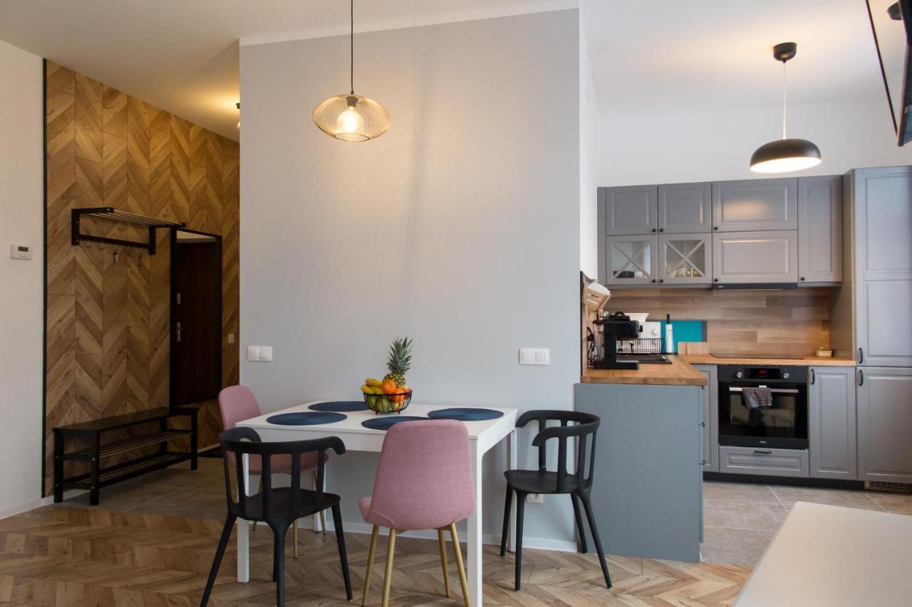 Апартаменти Apartament Magia Miasta Єленя-Ґура Екстер'єр фото