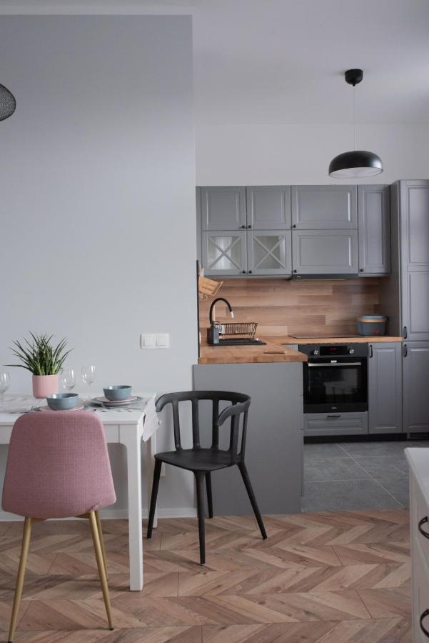 Апартаменти Apartament Magia Miasta Єленя-Ґура Екстер'єр фото