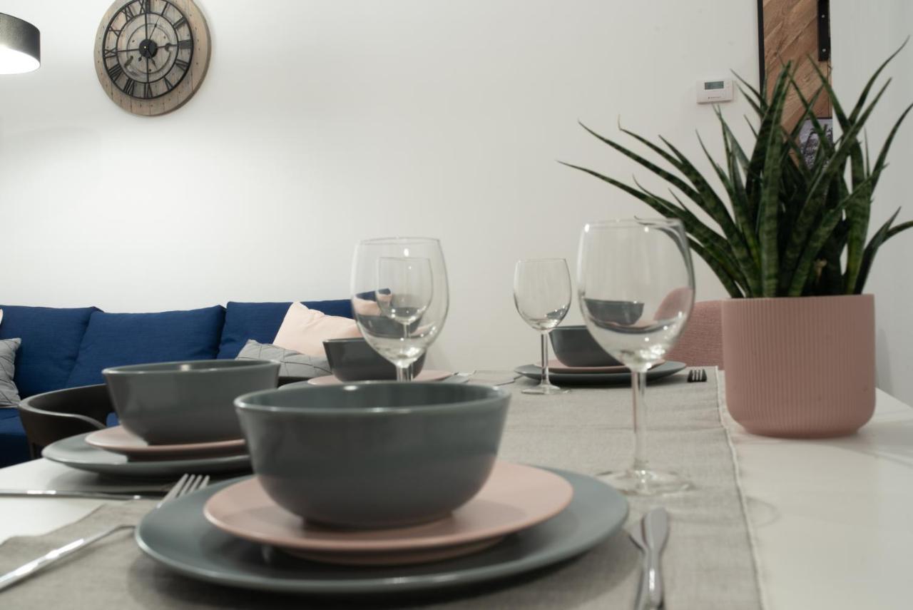 Апартаменти Apartament Magia Miasta Єленя-Ґура Екстер'єр фото